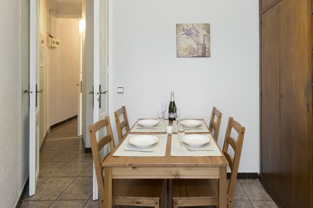 Whatching Sagrada Familia Apartment Barcelona Exterior photo